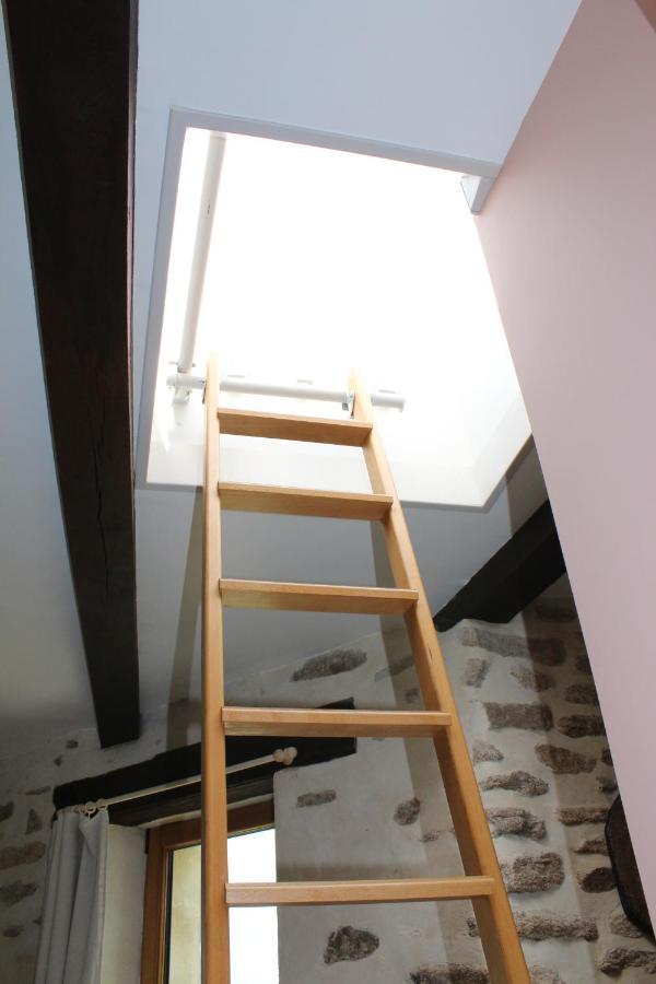 La Tour Du Bois Dormant Bed & Breakfast Plozevet Bagian luar foto