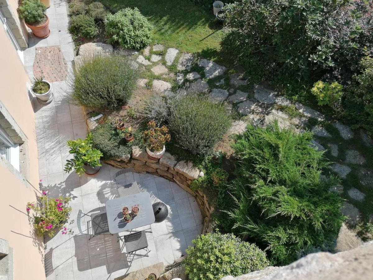 La Tour Du Bois Dormant Bed & Breakfast Plozevet Bagian luar foto