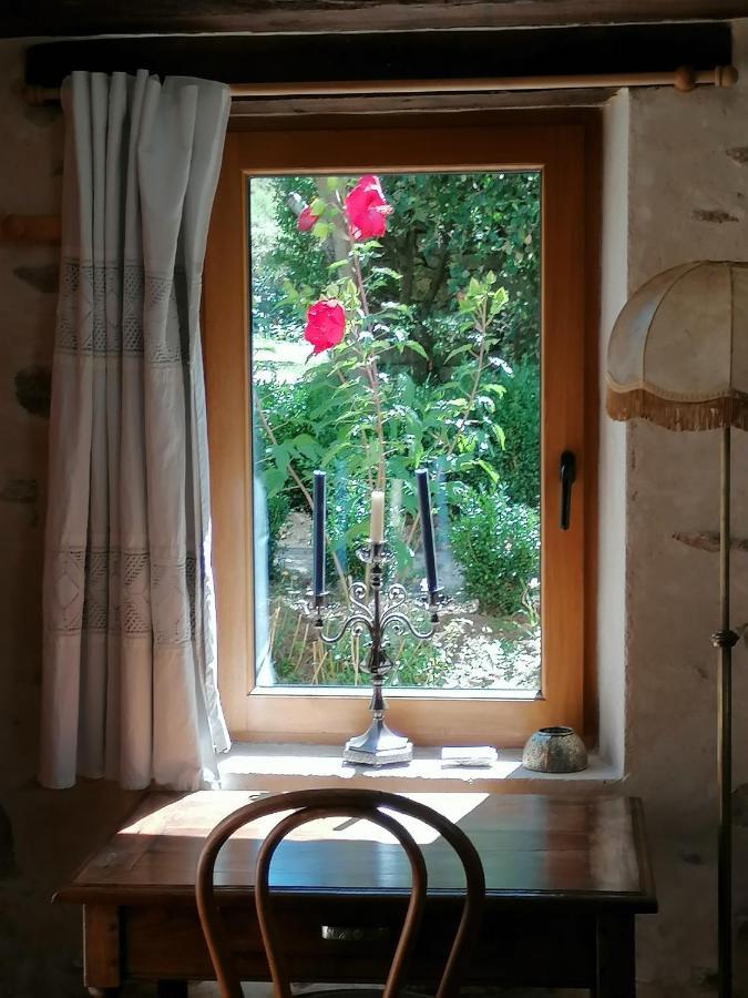 La Tour Du Bois Dormant Bed & Breakfast Plozevet Bagian luar foto